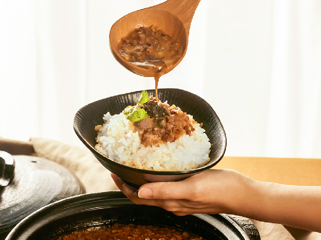 E6_9D_BE_E9_9C_B2_E5_92_8C_E7_89_9B_E8_82_89_E8_87_8A_E9_A3_AF