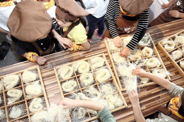 新竹親子必玩景點-老鍋米粉農莊-親子手作米粉DIY體驗